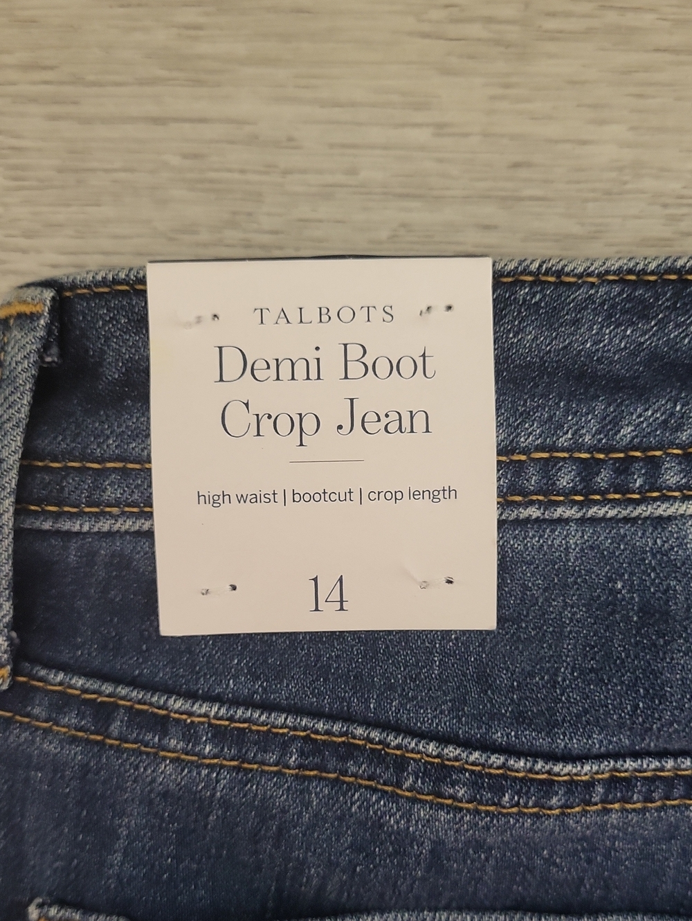 Talbots Demi Boot Cut Crop Jeans Women’s 14 NWT Medium Wash Denim Slimming - Picture 5 of 8